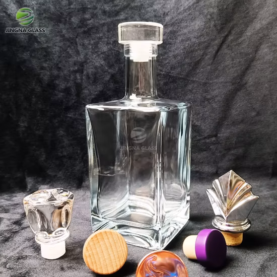 Garrafa de vidro personalizada 500ml 700ml 750ml Garrafas de vidro vazias transparentes Vodka Whisky Brandy Garrafa de vidro Tequila Gin Liquor Spirits Garrafa de vidro