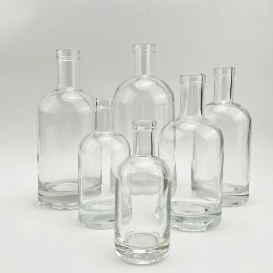 Atacado 1000ml 750ml 500ml 375ml 200ml 100ml Garrafa de Vidro Gin Uísque Vodka Spirit Garrafa de Vidro para Licor com Cortiça