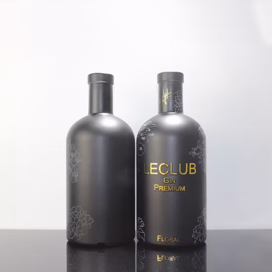 Preço de Fabricação 500ml 700ml 750ml Clear Vazio Olso Vodka Liquor Gin Rum 700ml Vodka Garrafa de Vidro com Tampas de Cortiça